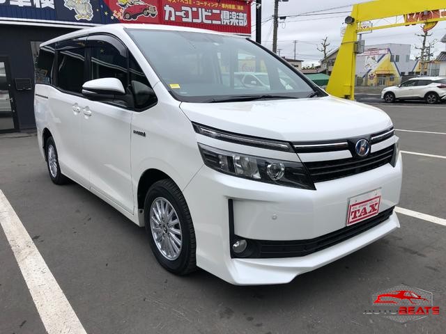 TOYOTA VOXY 2014