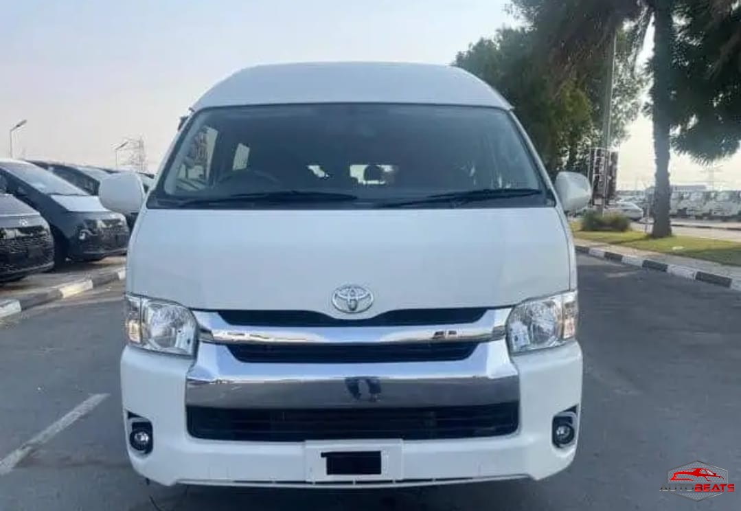 TOYOTA HIACE 2.8L